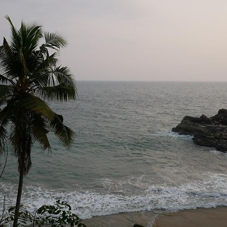 Padmini House Apartamento Kovalam Exterior foto