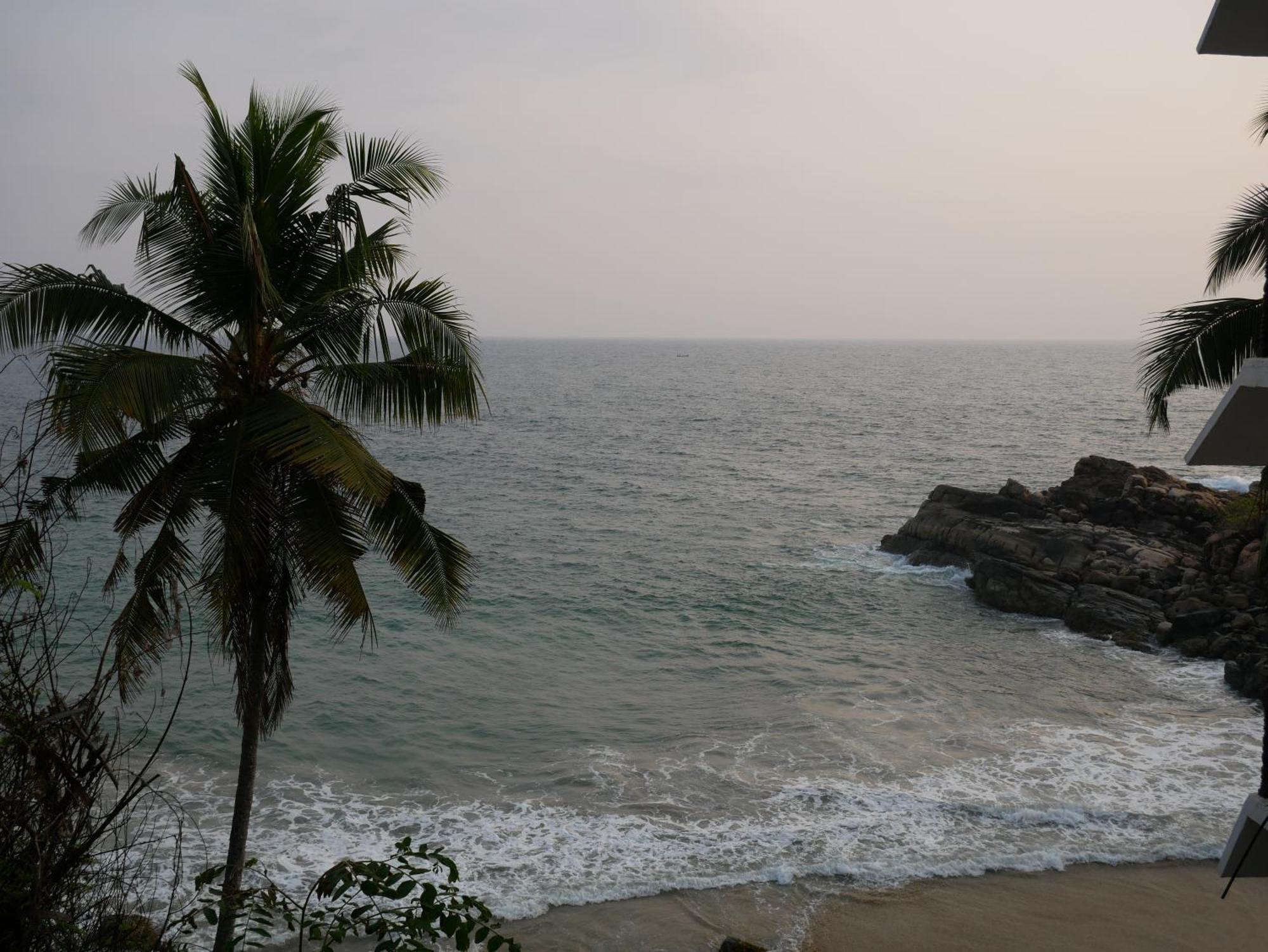 Padmini House Apartamento Kovalam Exterior foto